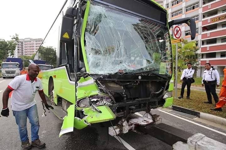 A chain collision involving 3 buses in Tampines