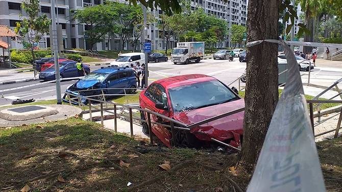 accident near Hougang 1 mall