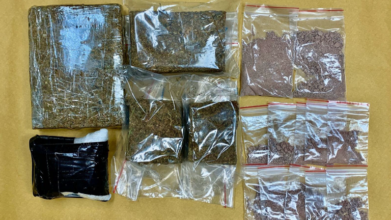5 people arrested, drugs worth S$230,000 seized in Ang Mo Kio and Bukit Panjang
