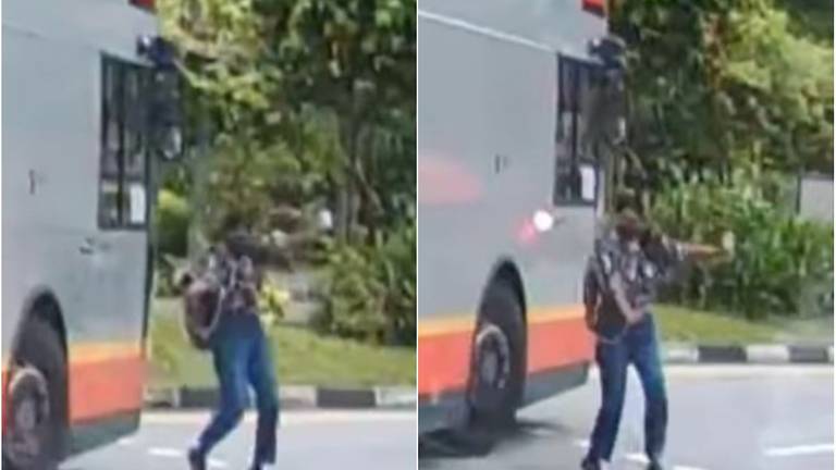 SMRT bus driver suspended after near miss with pedestrian