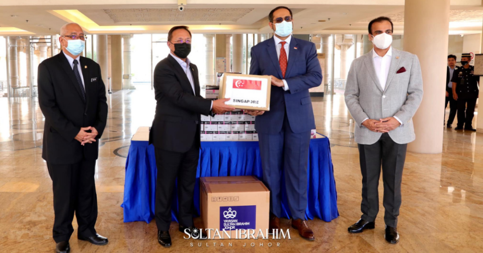 Singapore Sultan Ibrahim Johor Foundation contribute