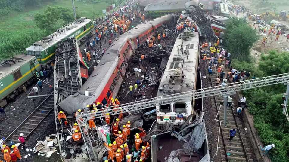 PM Lee condolence india deadly train crash
